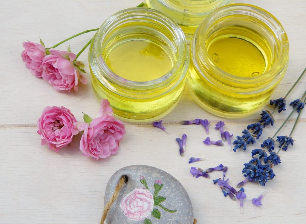 Essential oils for home aromatherapy to create a stress free environment - homescentify
